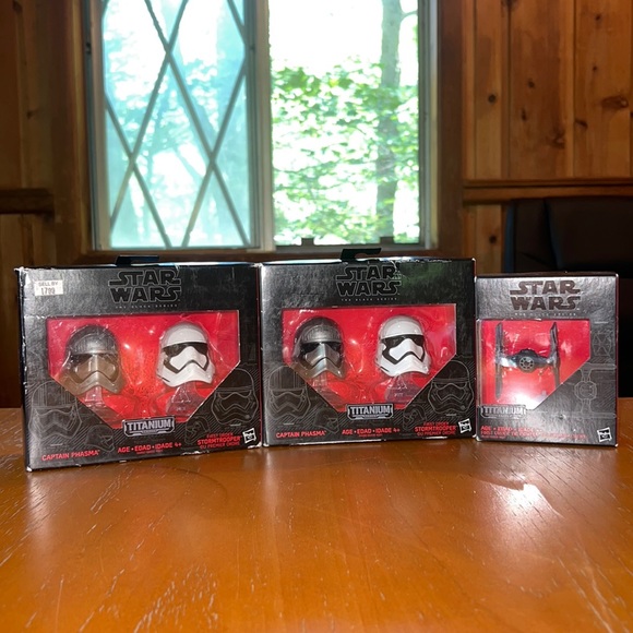 Hasbro Other - Star Wars (The Black Series) Titanium Series (Figures)